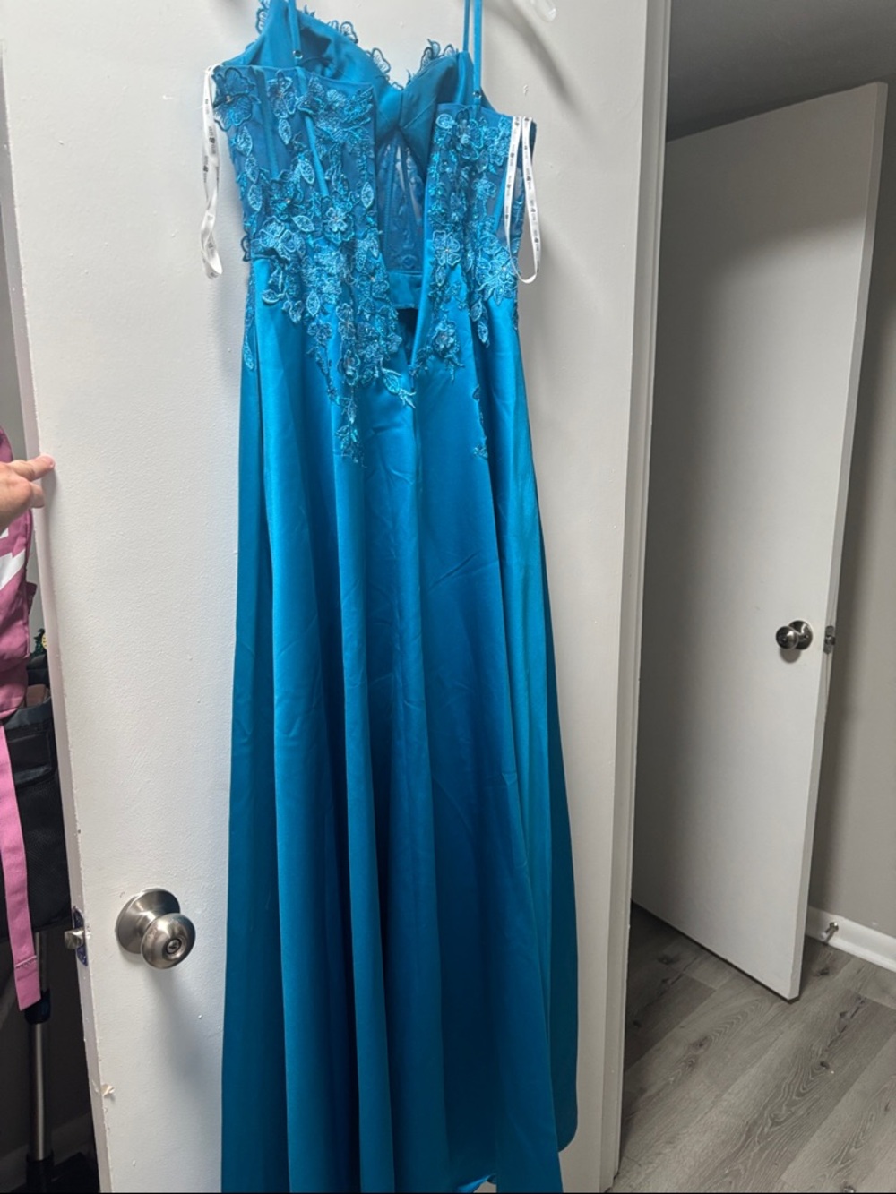 Teal Lace Appliqué Prom Dress with Spaghetti Straps - Picture 4 of 5